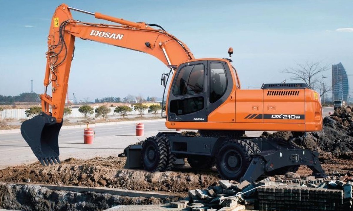 Dx 210. Экскаватор Дусан 210 колесный. Doosan dx210w. Экскаватор Doosan dx210w. Doosan-210 WA.